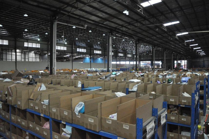 青岛寄往加拿大小伦敦市的空运费用如何计算？