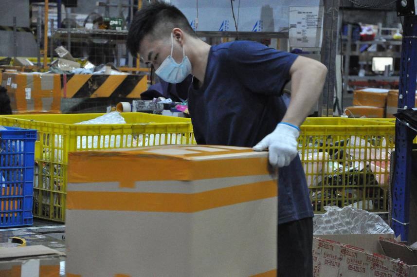 2026年5月中国寄加拿大海运时效多久算正常看这篇